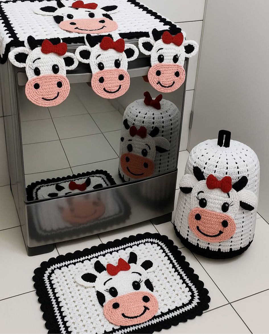 Cow Crochet Appliqué for Kitchen Set - Free Patterns